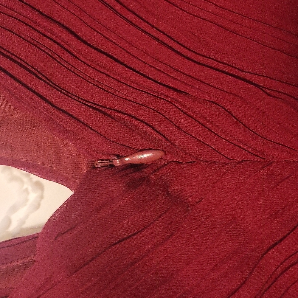 Maroon formal - Picture 6 of 15